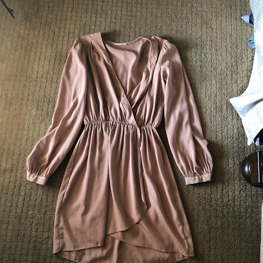 LIMITED PRICE DROP 🎆Gorgeous long sleeve dress